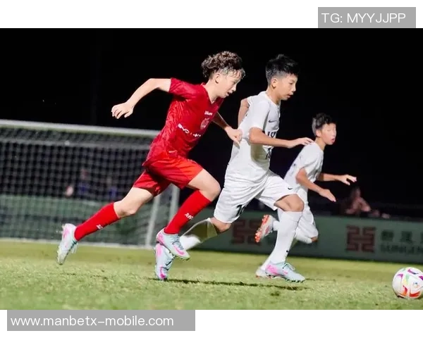 湖南足球学校培养未来之星助力中国足球崛起的希望之路