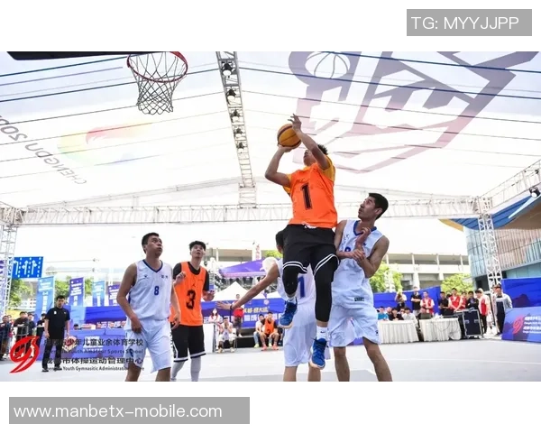 红色篮球衣的魅力与风格探索让运动与时尚完美结合 红色篮球衣的魅力与风格探索让运动与时尚完美结合